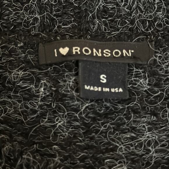 I ❤️ Ronson Sweater Size Small (I Heart Ronson) - Picture 3 of 3
